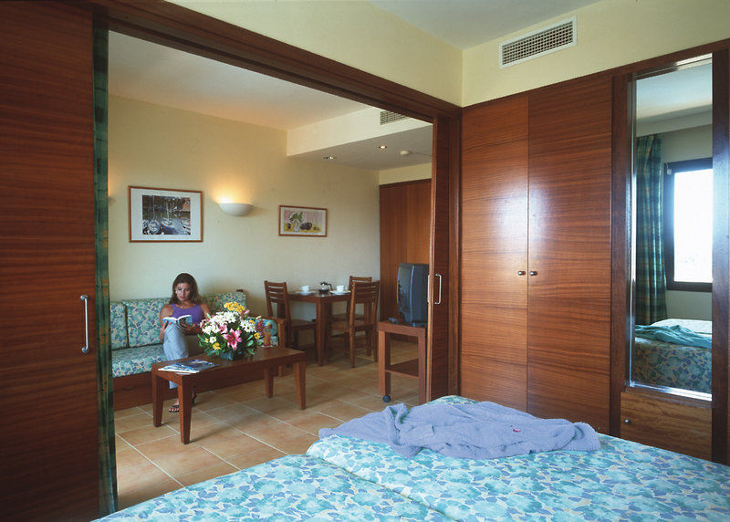 Hotel Illot Suites Cala Ratjada  Εξωτερικό φωτογραφία